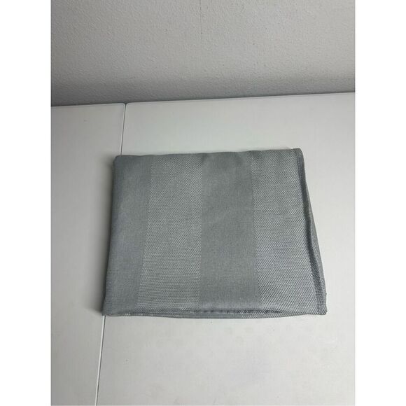 Unbranded Gray Tablecloth Size 98” X 58” - Picture 2 of 5